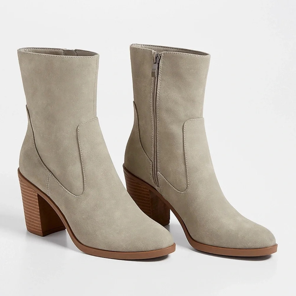 Maurices Addison Mid Ankle Block Heel Booties Taupe Gray 7 Women’s